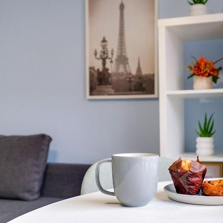 Appartement Chic 1Br House In Hounslow - 12 Mins From Heathrow Airport à Feltham Extérieur photo